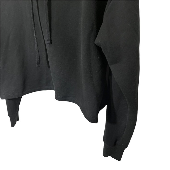 VICTORIA SPORT BLACK ULTRA CROPPED HOODIE LOGO SWEATSHIRT SIZE MEDIUM NWT - Picture 7 of 13
